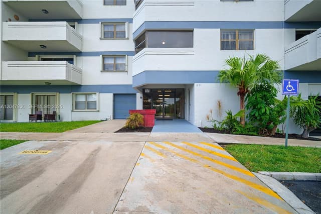 1891 N 61st Ave # B215, Hollywood FL 33024 - Hollywood, FL - Photo 4