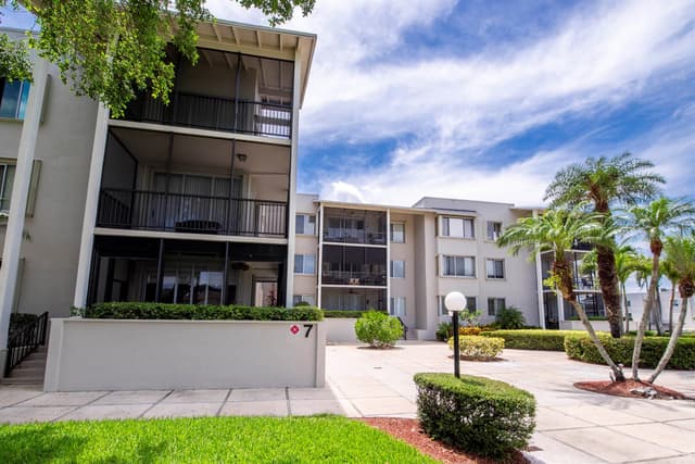 11811 Avenue Of The Pga # 3b, Palm Beach Gardens FL 33418 - Palm Beach Gardens, FL - Photo 3