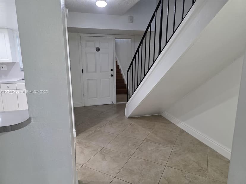 40 NW 87th Ave # D201, Miami FL 33172