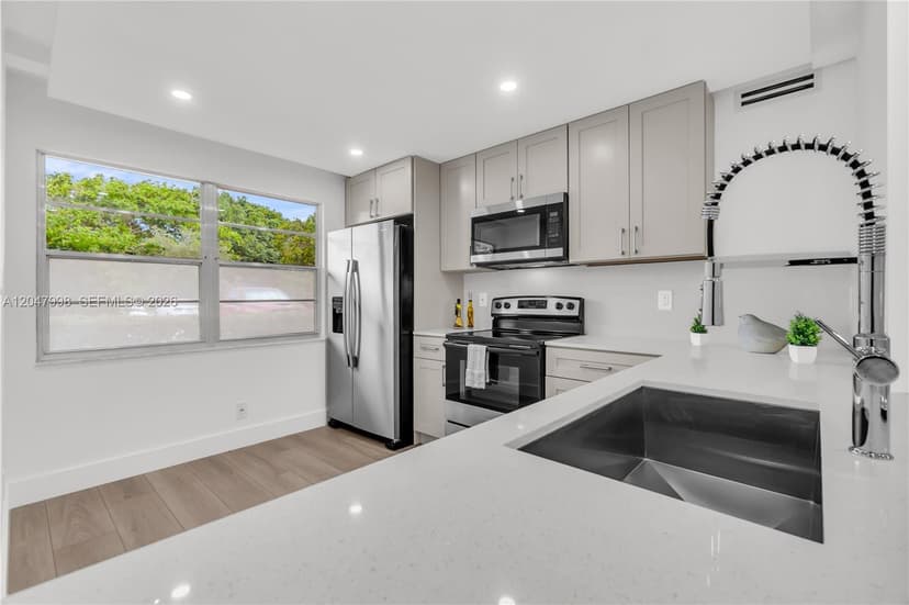 2305 Lucaya Ln # H1, Coconut Creek FL 33066