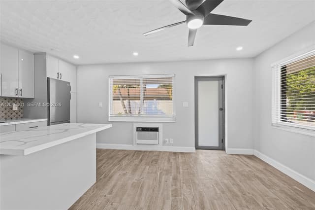 1634 NE 4th Pl, Fort Lauderdale FL 33301 - Fort Lauderdale, FL - Photo 4