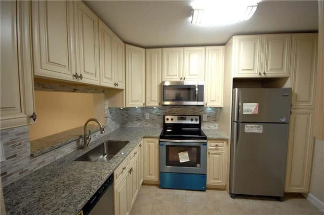 3071 Holiday Springs Boulevard # 8, Margate FL 33063 - Margate, FL - Photo 6