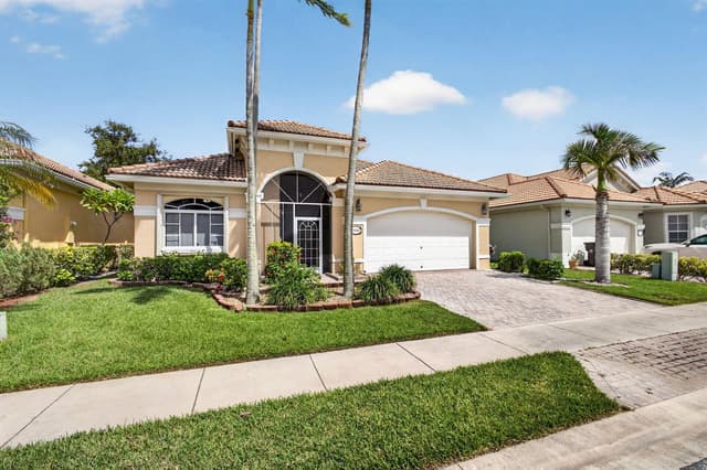 2332 Curley Cut, Royal Palm Beach FL 33411 - Royal Palm Beach, FL - Photo 4