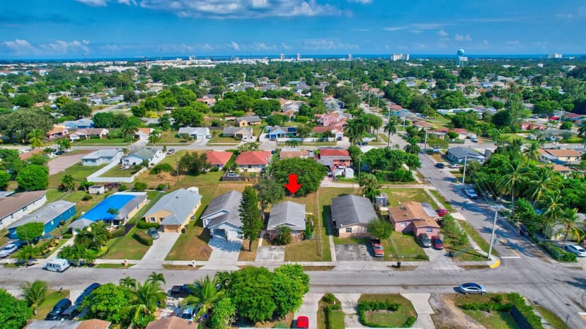 237 SW 11th Avenue, Delray Beach FL 33444