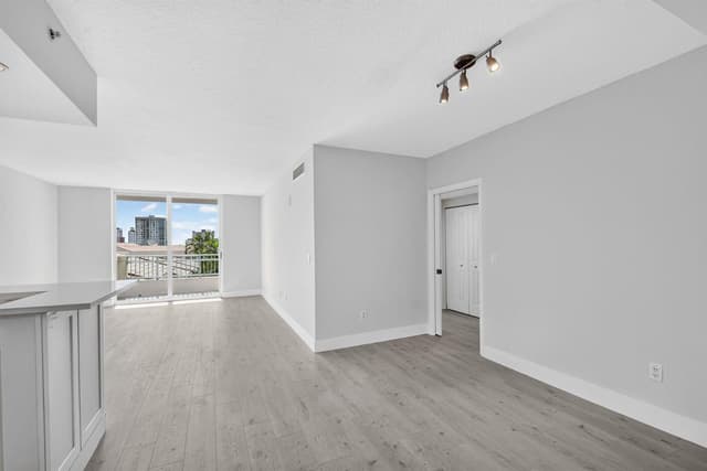 403 S Sapodilla Avenue # 409, West Palm Beach FL 33401 - West Palm Beach, FL - Photo 3