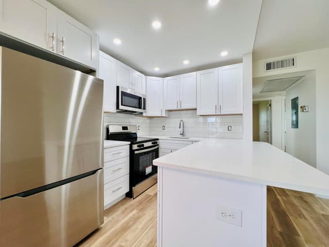 5 Hastings A, West Palm Beach FL 33417 - West Palm Beach, FL - Photo 4