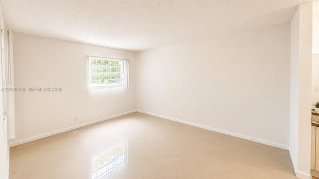 13000 SW 15th Ct # 209U, Pembroke Pines FL 33027 - Pembroke Pines, FL - Photo 3