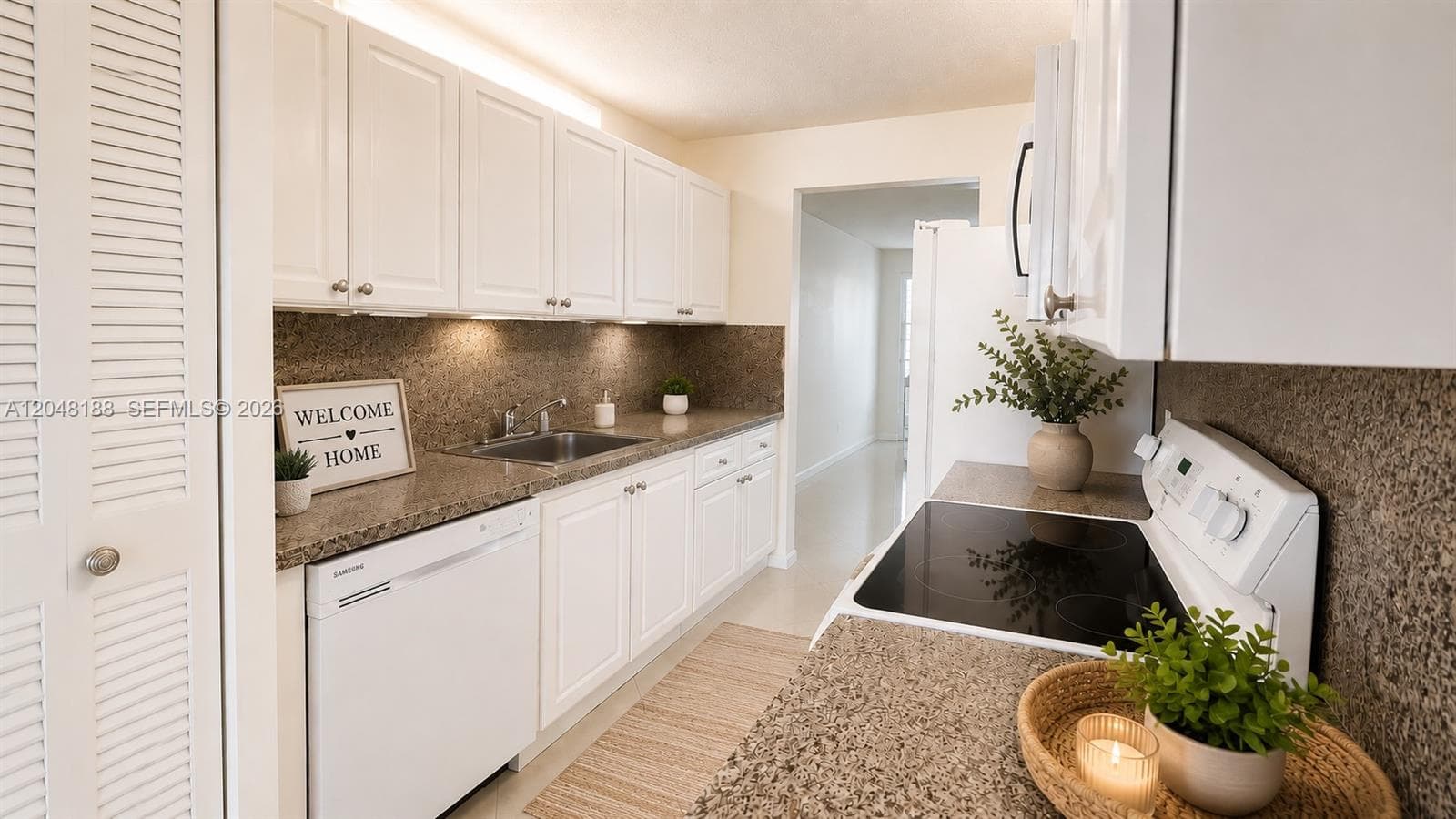 13000 SW 15th Ct # 209U, Pembroke Pines FL 33027 - Pembroke Pines, FL - Photo 1