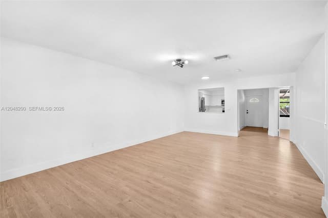7022 SW 19th Ct, North Lauderdale FL 33068 - North Lauderdale, FL - Photo 2