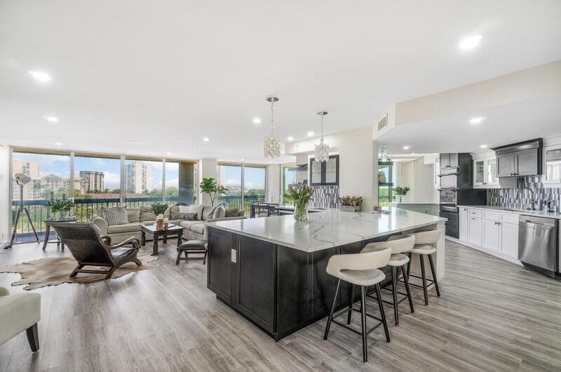 1900 Consulate Place # 406, West Palm Beach FL 33401 - West Palm Beach, FL - Photo 1