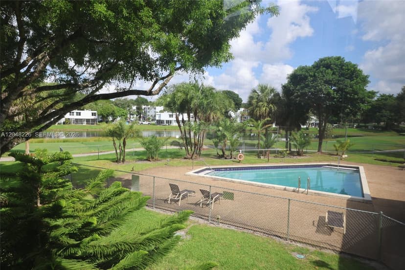 1831 Sabal Palm Dr # 208, Davie FL 33324