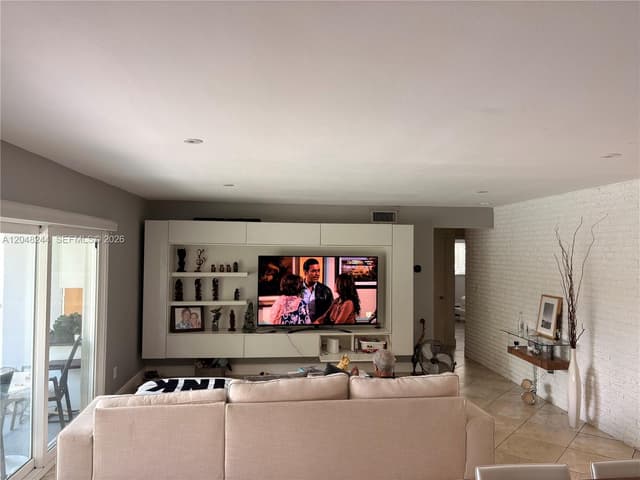 12125 NE 2nd Ave, North Miami FL 33161 - North Miami, FL - Photo 2