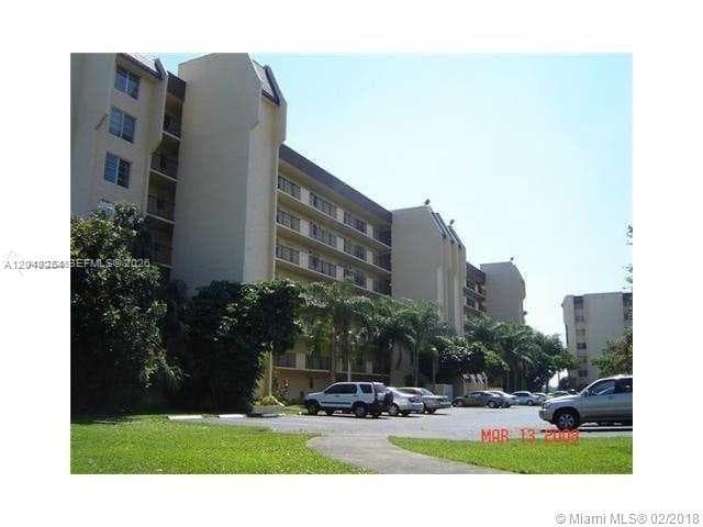 3001 W Rolling Hills Cir # 701, Davie FL 33328 - Davie, FL - Photo 1
