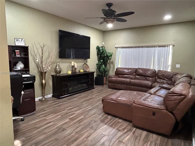 10386 NW 7th St, Coral Springs FL 33071 - Coral Springs, FL - Photo 5
