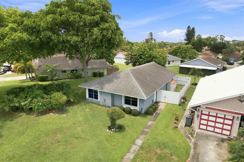 1470 Summit Run Circle, West Palm Beach FL 33415