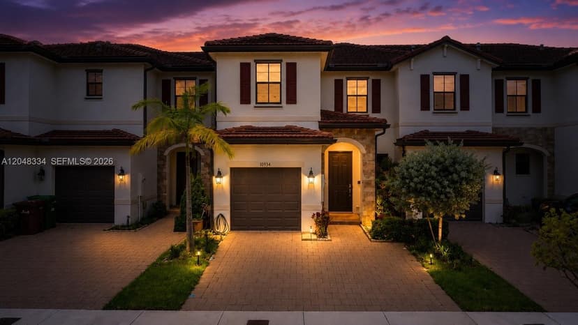 10934 W 33rd Way, Hialeah FL 33018