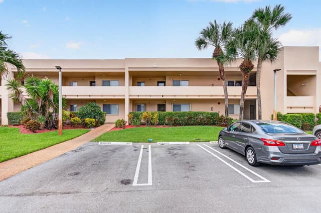 3212 Strawflower Way # 218, Lake Worth FL 33467 - Lake Worth, FL - Photo 3