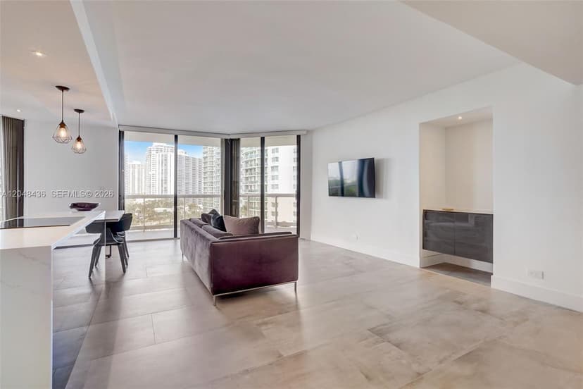 20191 E Country Club Dr # 802, Aventura FL 33180