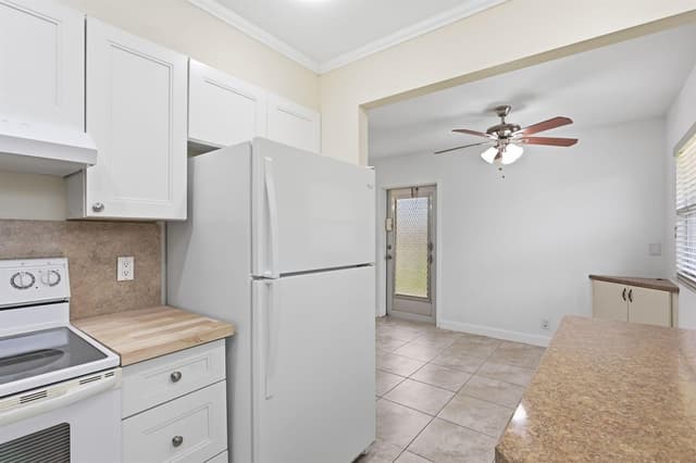 164 Seville G, Delray Beach FL 33446 - Delray Beach, FL - Photo 3