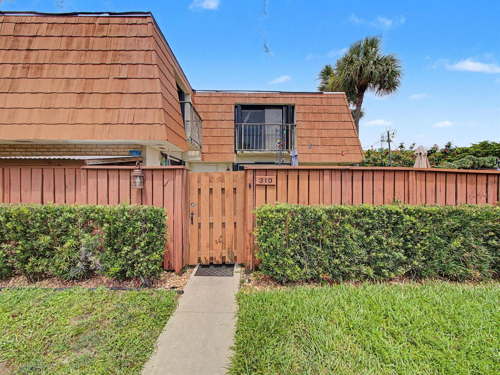 310 Buttonwood Lane # B, Boynton Beach FL 33436