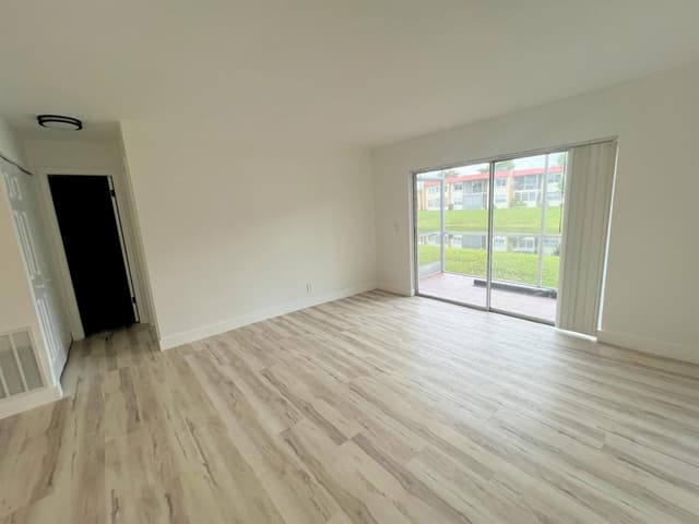 463 Lake Frances Drive # 463, West Palm Beach FL 33411 - West Palm Beach, FL - Photo 6