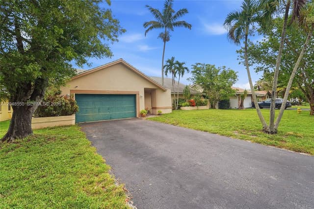 10623 NW 7th Pl, Coral Springs FL 33071 - Coral Springs, FL - Photo 2