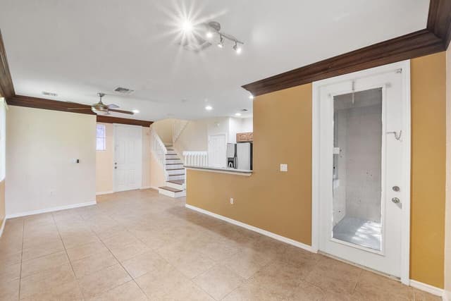 1912 SW 60th Avenue, North Lauderdale FL 33068 - North Lauderdale, FL - Photo 5