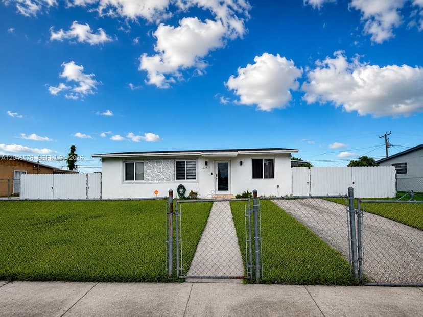 20421 SW 118th Ave, Miami FL 33177
