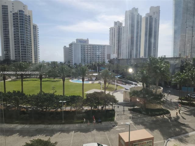 19370 Collins Ave # 517, Sunny Isles Beach FL 33160 - Sunny Isles Beach, FL - Photo 4