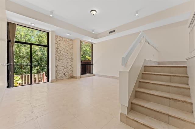 2525 NE 135th St, North Miami FL 33181 - North Miami, FL - Photo 6