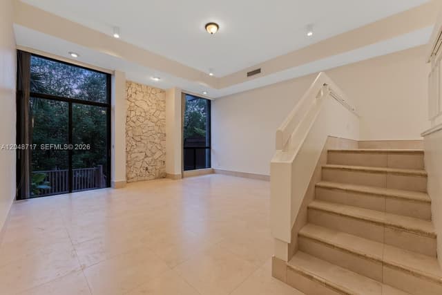 2525 NE 135th St, North Miami FL 33181 - North Miami, FL - Photo 7