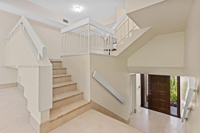 2525 NE 135th St, North Miami FL 33181 - North Miami, FL - Photo 5