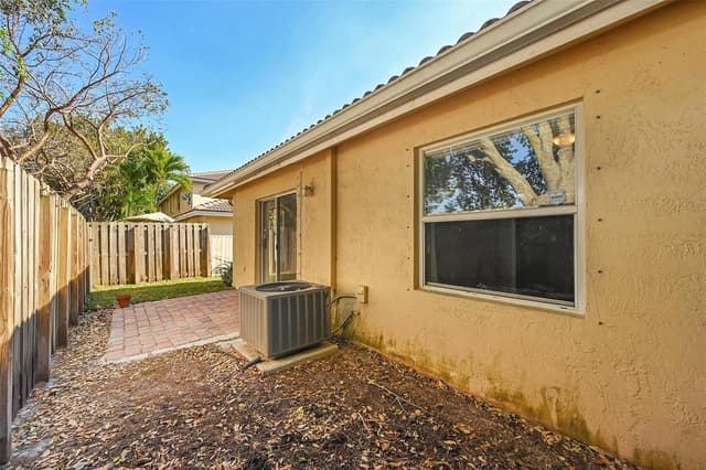 5361 NW 90th Avenue, Sunrise FL 33351 - Sunrise, FL - Photo 6