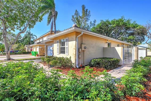 5361 NW 90th Avenue, Sunrise FL 33351 - Sunrise, FL - Photo 3