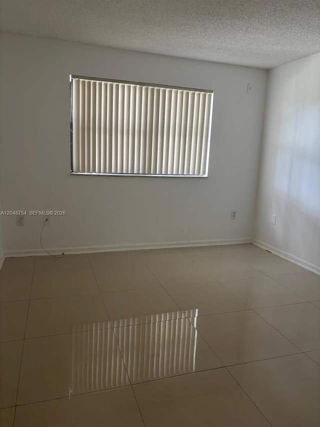7110 NW 179th St # 211, Hialeah FL 33015 - Hialeah, FL - Photo 5