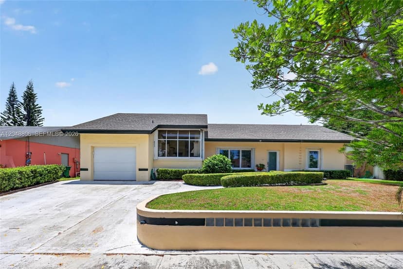 16430 SW 107th Ct, Miami FL 33157