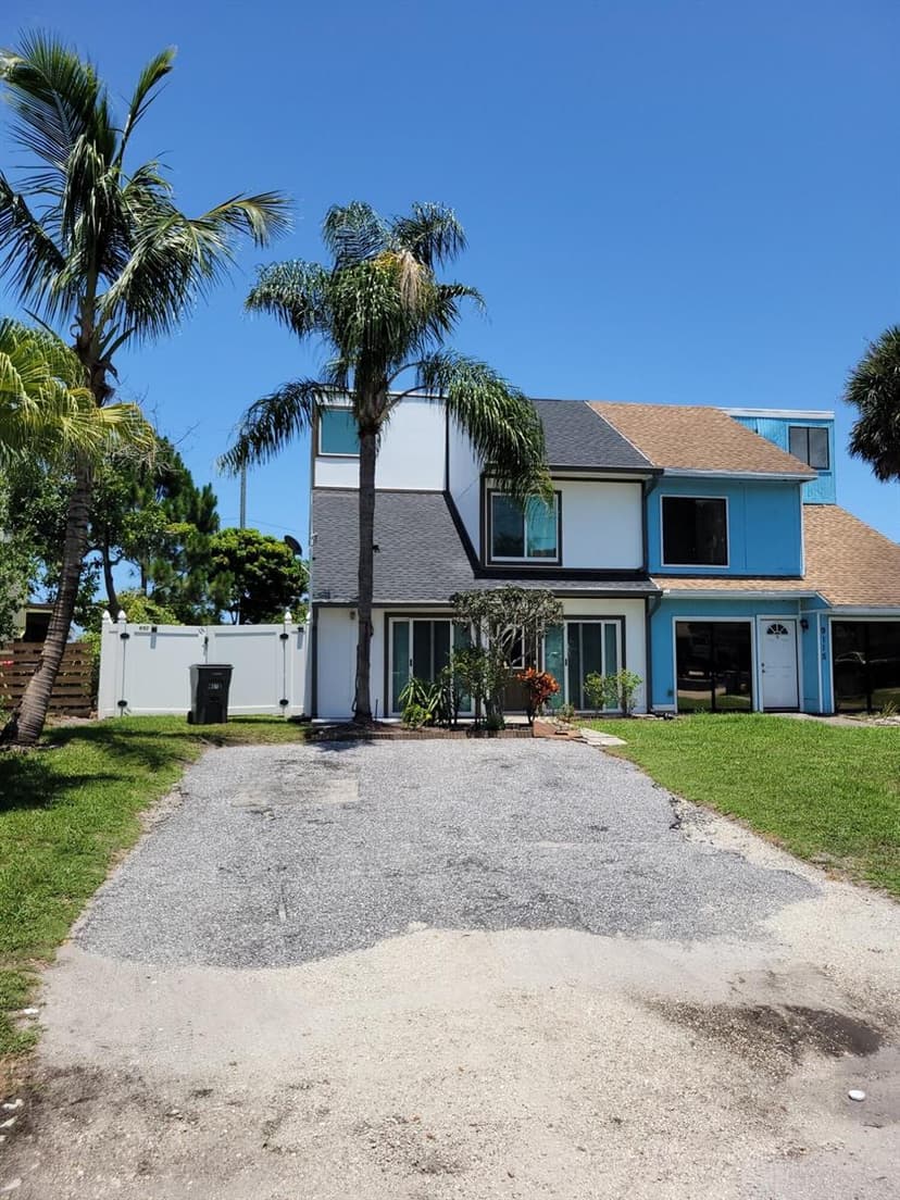 9117 Green Meadows Way, Palm Beach Gardens FL 33418