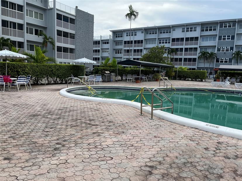 410 SE 2nd St # 408, Hallandale Beach FL 33009