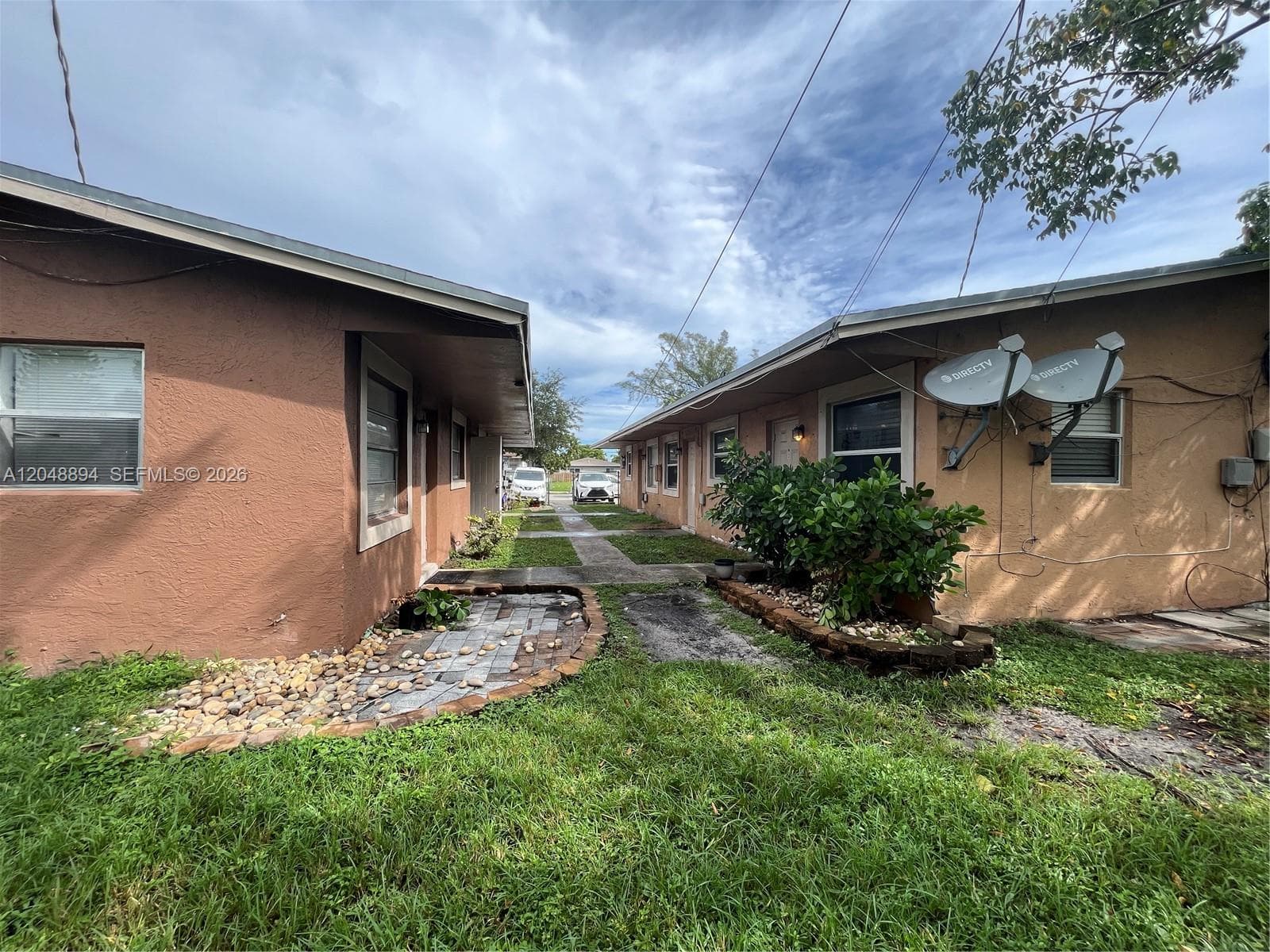 3024 NW 2nd St, Pompano Beach FL 33069