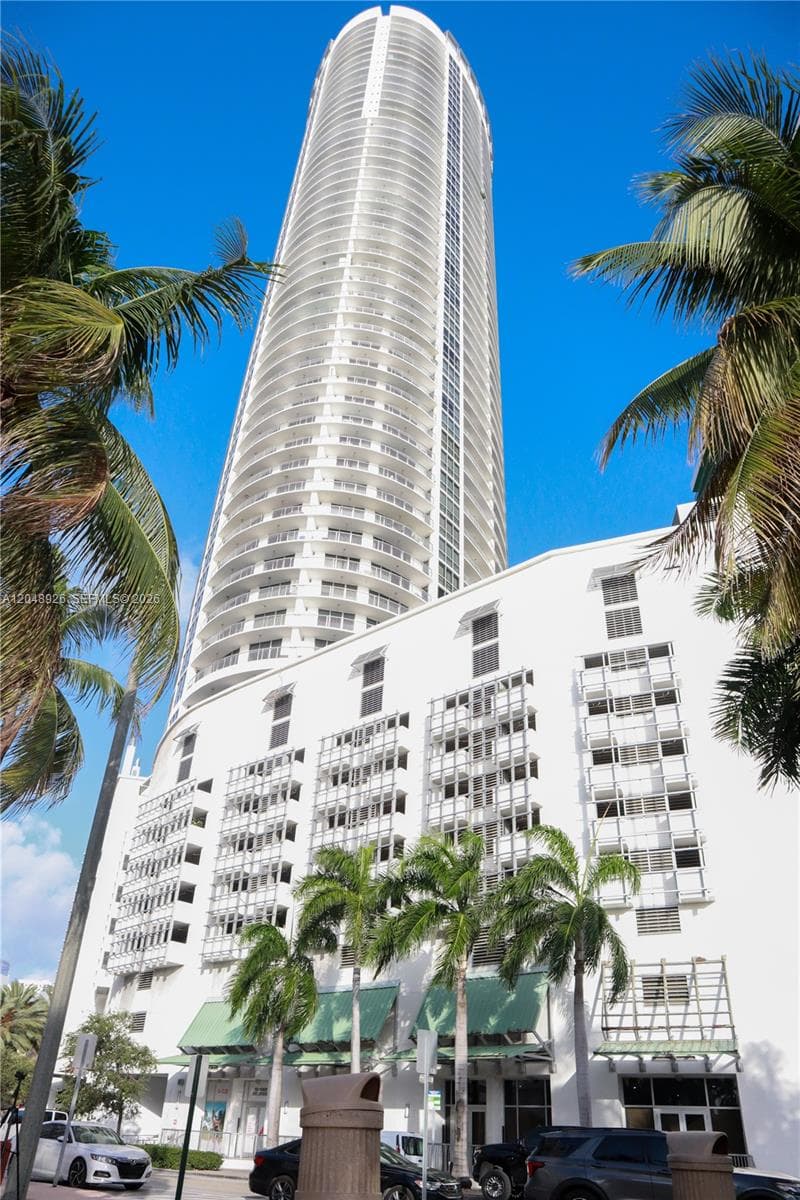 1750 N Bayshore Dr # 3611, Miami FL 33132 - Miami, FL - Photo 1