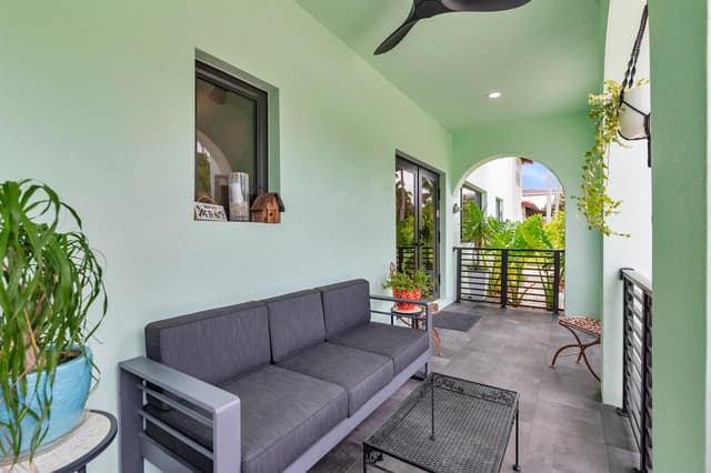 127 Auburn Drive, FL 33460 - Photo 2