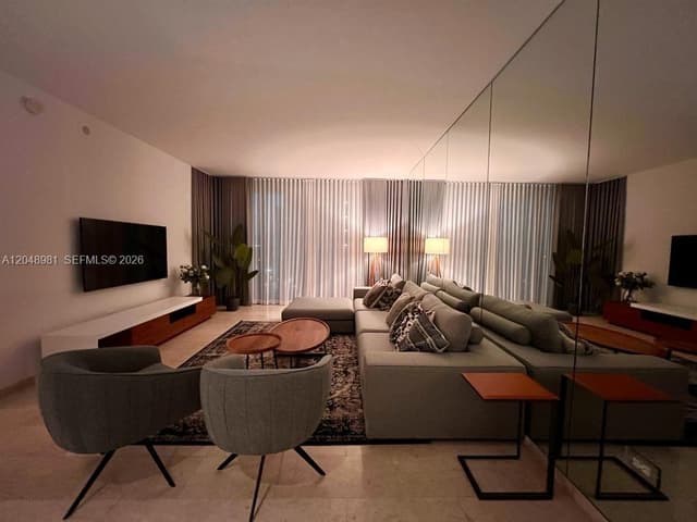 88 SW 7th St # 808, Miami FL 33130 - Miami, FL - Photo 7
