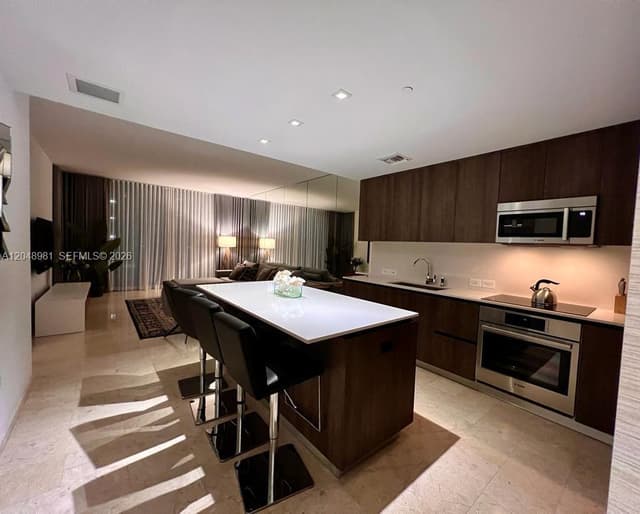 88 SW 7th St # 808, Miami FL 33130 - Miami, FL - Photo 5