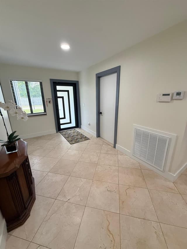 8843 SW 16th Street, Boca Raton FL 33433 - Boca Raton, FL - Photo 5