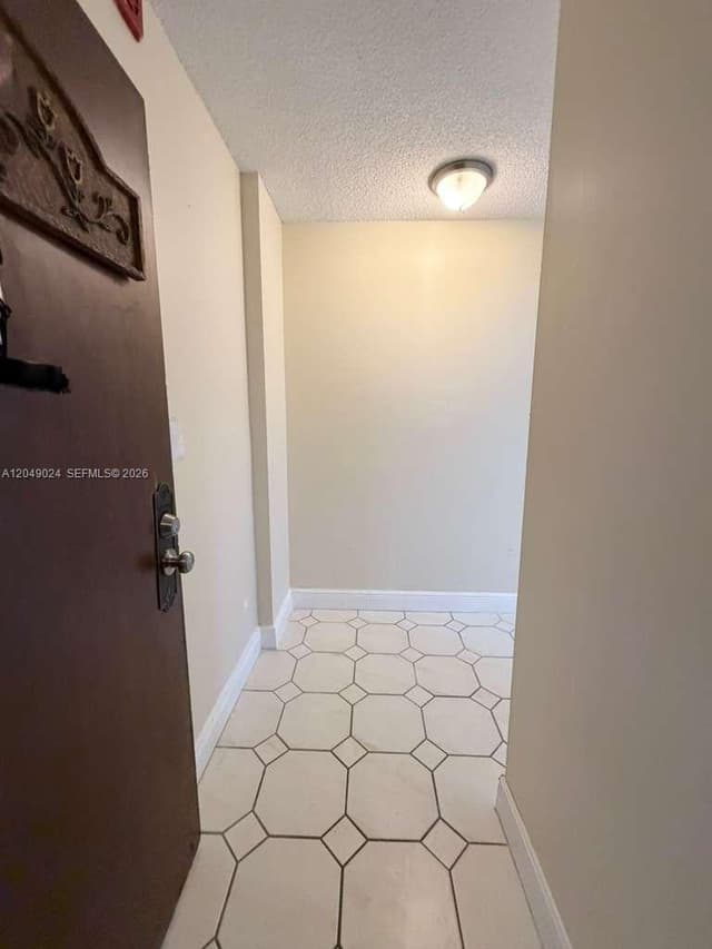 3720 Inverrary Dr # 3L, Lauderhill FL 33319 - Lauderhill, FL - Photo 2