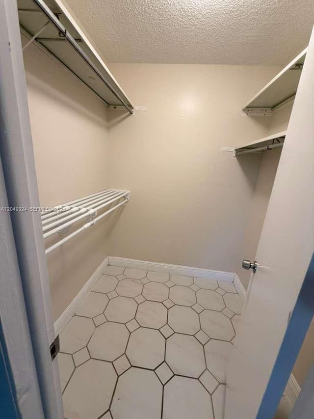 3720 Inverrary Dr # 3L, Lauderhill FL 33319 - Lauderhill, FL - Photo 7