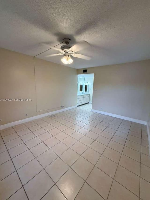 3720 Inverrary Dr # 3L, Lauderhill FL 33319 - Lauderhill, FL - Photo 4