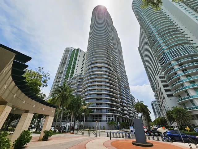 488 NE 18th Street Apt 3508, Miami FL 33132 - Miami, FL - Photo 2