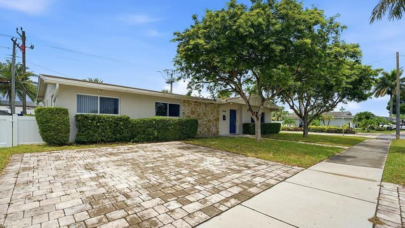 21020 Highland Lakes Boulevard, Miami FL 33179