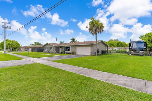 10360 SW 112th St, Miami FL 33176 - Miami, FL - Photo 7